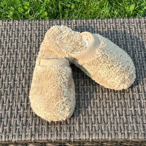 Pottery Barn Tan Cozy Indoor Slippers